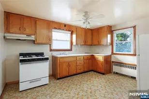 66 Jannarone St, Belleville, NJ 07109 - Photo 21