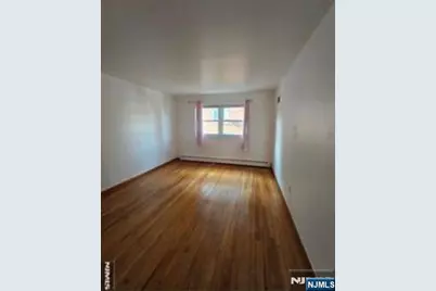 2387 Linwood Avenue, Fort Lee, NJ 07024 - Photo 7