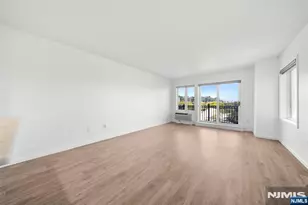 3218 City Pl, Edgewater, NJ 07020 - Photo 5