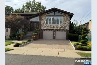 535 Hillside Avenue, Palisades Park, NJ 07650 - Photo 1