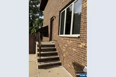 535 Hillside Avenue, Palisades Park, NJ 07650 - Photo 35