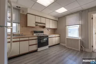 181 Franklin St, Secaucus, NJ 07094 - Photo 9