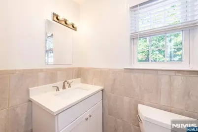 160 Bloomfield Avenue A #A, Verona, NJ 07044 - Photo 11