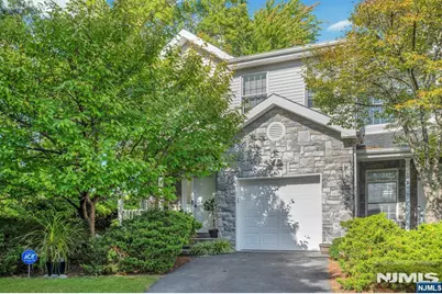 84 Emily Place, Parsippany, NJ 07054 - Photo 3