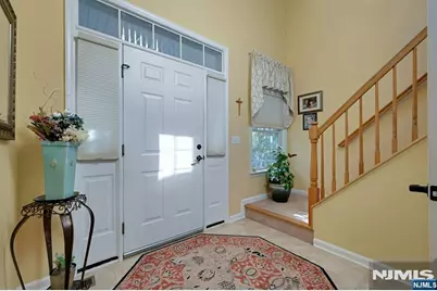 84 Emily Place, Parsippany, NJ 07054 - Photo 9