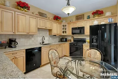 84 Emily Place, Parsippany, NJ 07054 - Photo 17