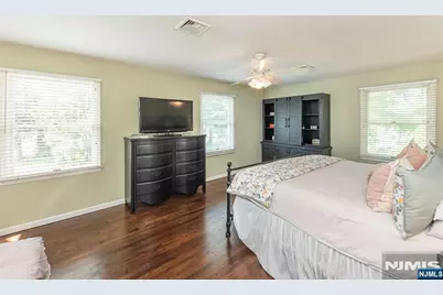 58 Orton, West Caldwell, NJ 07006 - Photo 13