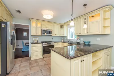 58 Orton, West Caldwell, NJ 07006 - Photo 5