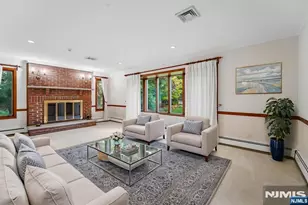 28 Parker Pl, Upper Saddle River, NJ 07458 - Photo 7