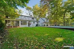 28 Parker Pl, Upper Saddle River, NJ 07458 - Photo 35