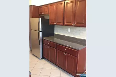 2175 Hudson Terrace 9-B #9-B, Fort Lee, NJ 07024 - Photo 3