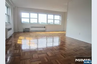 2175 Hudson Terrace 9-B #9-B, Fort Lee, NJ 07024 - Photo 5
