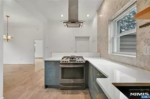 363 Mount Prospect Ave 2, Clifton, NJ 07012 - Photo 3