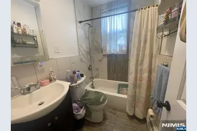 88 Harrison Avenue, Garfield, NJ 07026 - Photo 15