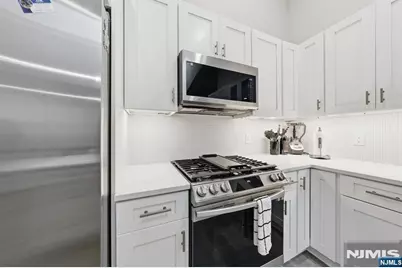 1147 Sycamore Lane, Mahwah, NJ 07430 - Photo 3
