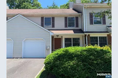 15 Park View Place, Fair Lawn, NJ 07410 - Photo 1