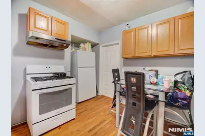 199 Weequahic Avenue, Newark, NJ 07112 - Photo 7
