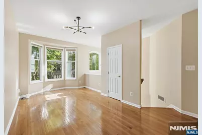 448 Hartford Drive 4049 #4049, Nutley, NJ 07110 - Photo 5