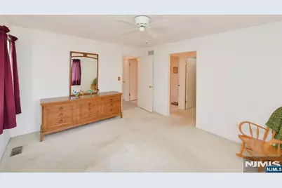 26 Meadow Pond Road, Hamburg, NJ 07419 - Photo 15