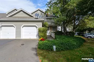 26 Meadow Pond Rd, Hamburg, NJ 07419 - Photo 1
