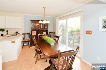 26 Meadow Pond Road, Hamburg, NJ 07419 - Photo 7