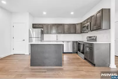 315 Railroad Avenue 203 #203, East Rutherford, NJ 07073 - Photo 5