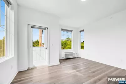 315 Railroad Avenue 203 #203, East Rutherford, NJ 07073 - Photo 11