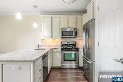 55 E Emerson Plaza 203 #203, Emerson, NJ 07630 - Photo 13