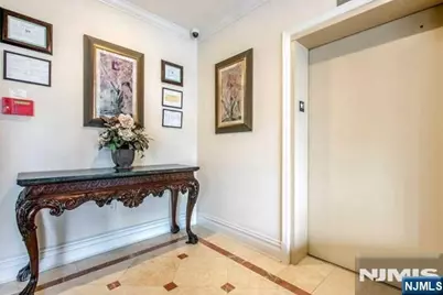 55 E Emerson Plaza 203 #203, Emerson, NJ 07630 - Photo 9