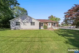 225 Walnut St, Northvale, NJ 07647 - Photo 3