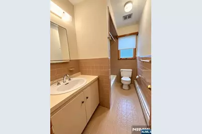 427 Steinway Road 1 #1, Saddle Brook Township, NJ 07663 - Photo 9