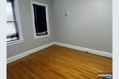 39 Ridge Road 2nd Floor #2ND FLOOR, Lyndhurst Township, NJ 07071 - Photo 3