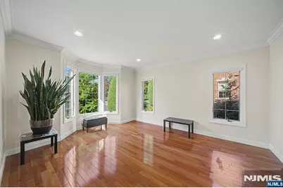 217 Lyncrest Road, Englewood Cliffs, NJ 07632 - Photo 5