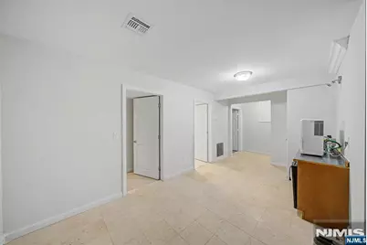 217 Lyncrest Road, Englewood Cliffs, NJ 07632 - Photo 39