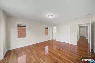 217 Lyncrest Rd, Englewood Cliffs, NJ 07632 - Photo 25