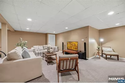 389 W Shore Drive, Wyckoff Township, NJ 07481 - Photo 41