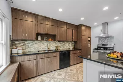 5 Smallwood Avenue, Belleville, NJ 07109 - Photo 7