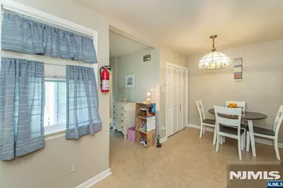 184 Fairfield Road, Wayne, NJ 07470 - Photo 9