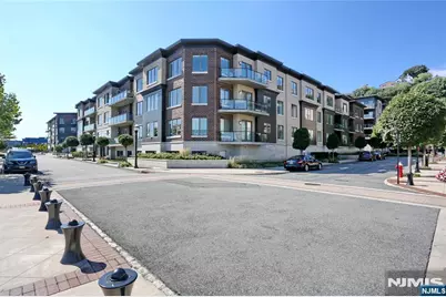 150 Henley Place 213 #213, Weehawken, NJ 07086 - Photo 25