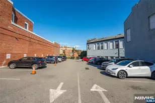 295 Bloomfield Ave C0007, Montclair, NJ 07042 - Photo 25