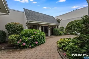 110 Coccio Dr 110, West Orange Township, NJ 07052 - Photo 29