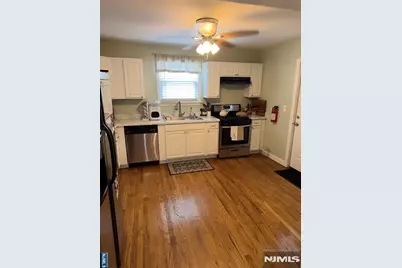 424-426 Greylock Parkway, Belleville, NJ 07109 - Photo 9