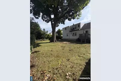 424-426 Greylock Parkway, Belleville, NJ 07109 - Photo 19