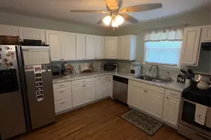 424-426 Greylock Pkwy, Belleville, NJ 07109 - Photo 7