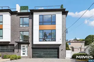 10B Hooks Ln, Edgewater, NJ 07020 - Photo 1