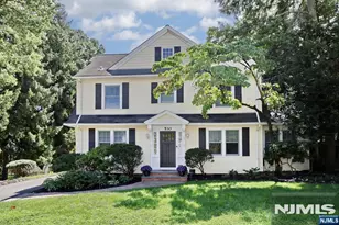 530 Rock Rd, Glen Rock, NJ 07452 - Photo 1