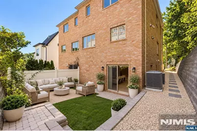 31 Leary Lane A #A, Edgewater, NJ 07020 - Photo 35