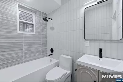 369 6th Avenue, Newark, NJ 07107 - Photo 27