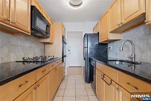 6600 Jfk Blvd E 22F, West New York, NJ 07093 - Photo 9