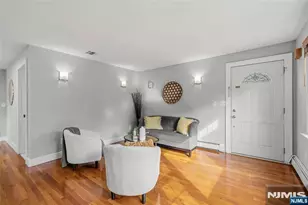 102 Sherwood Ave, Mahwah, NJ 07430 - Photo 7